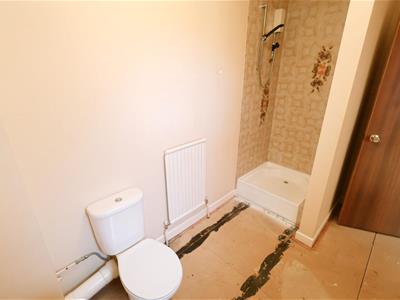 ENSUITE SHOWER ROOM